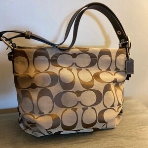Coach signature shoulder/crossbody bag